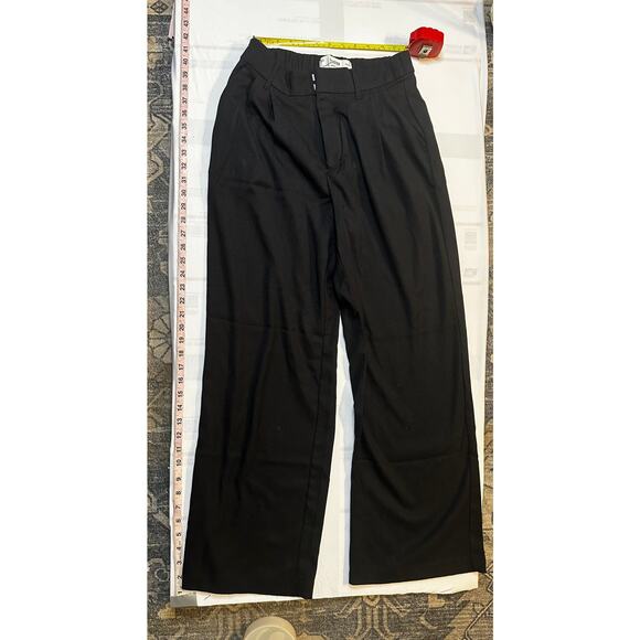 Hollister Women’s Ultra High-Rise Livvy Wide Leg Pants Black Size Small Regular - Picture 3 of 4